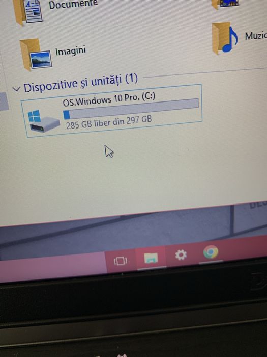 Laptop Dell intel core i5,tastatura luminata,Wind 10,320gb m,4gb ram .