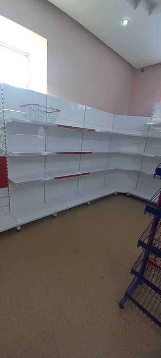 Стеллаж торговое металлические