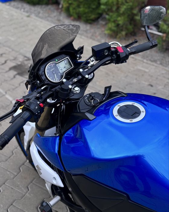 Suzuki GSR 750 ABS