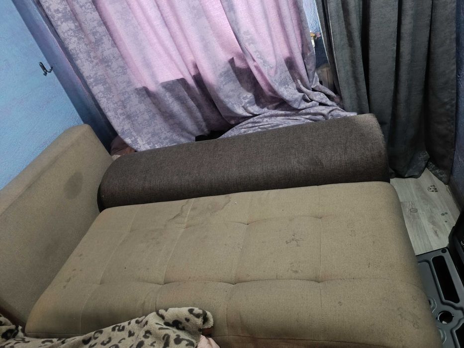 Серый угловой диван