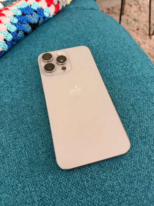 Vand iPhone 15 PRO MAX 256gb