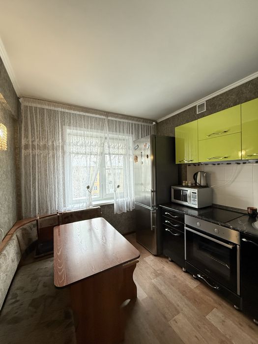 Сдаётся двух комнатная квартира