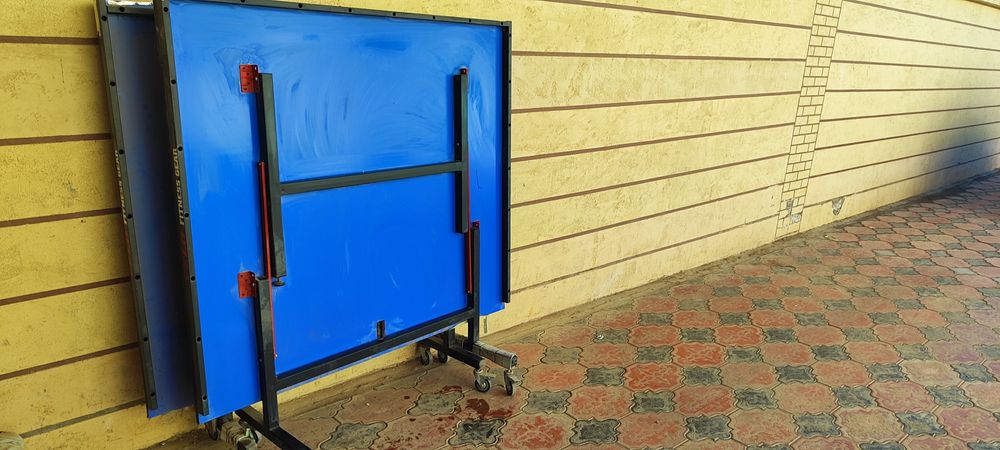 Tennes stoli sotiladi