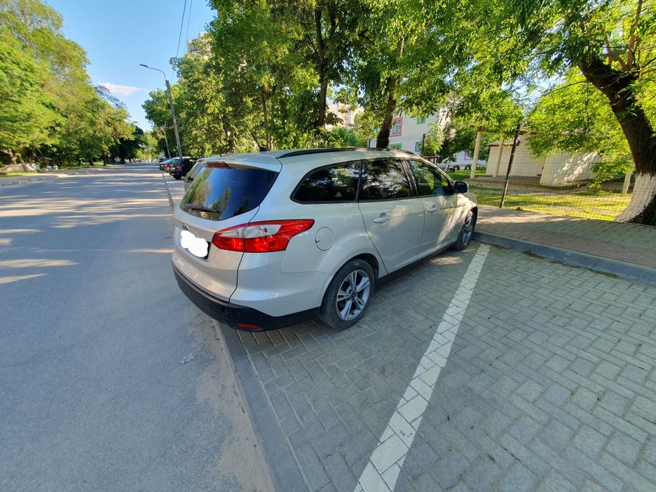 Vând Ford Focus 1.6 TDCi