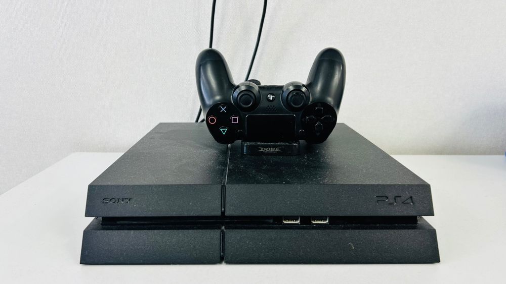 Sony Ps 4 продам