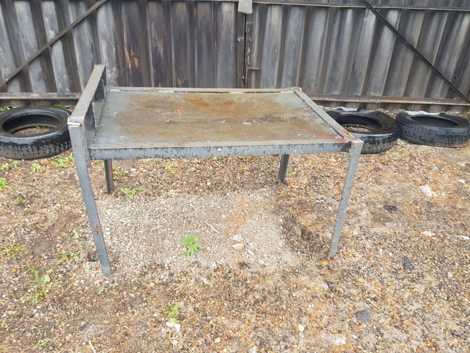 Продам стол верстак