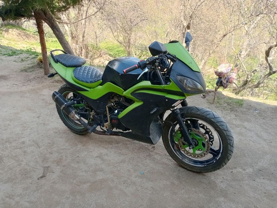 Matatsikl Honda yili 2012 holati zoʻr