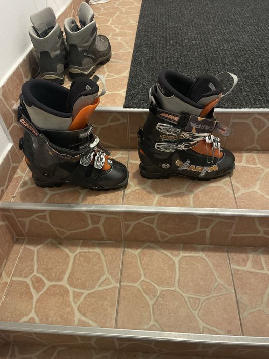 Vand clapari nr43 stare foarte buna .