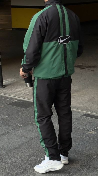 Trening Nike,material fâș,calitate luxury, toate mărimile disponibile