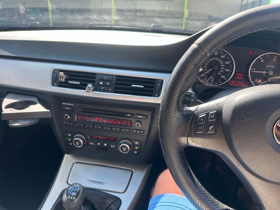 BMW E90 320d десен волан