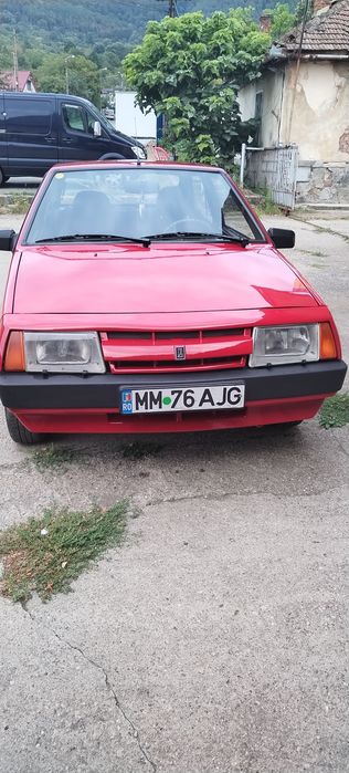 Vând Lada Samara