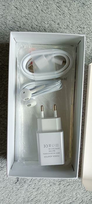 Нов Смартфон с Android 15