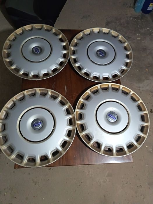 Capace Originale Nissan/Audi/Suzuki/Volvo pe 16 Inch!