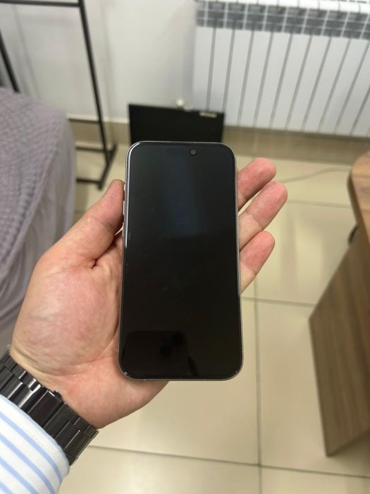 Продается Айфон 15 про