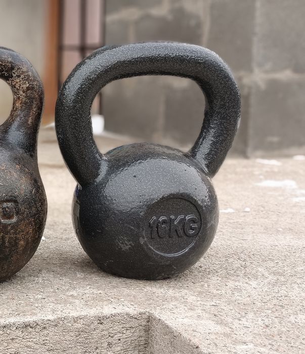 Гиря . 16. 24   кг.