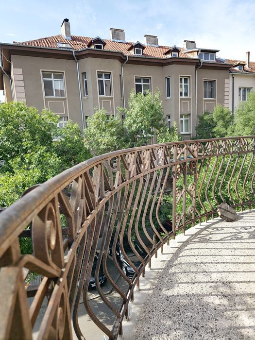 3-стаен апартамент в Центъра до Борисова градина