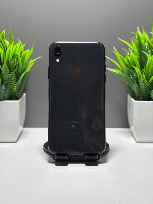 Apple iPhone XR 64GB, черный