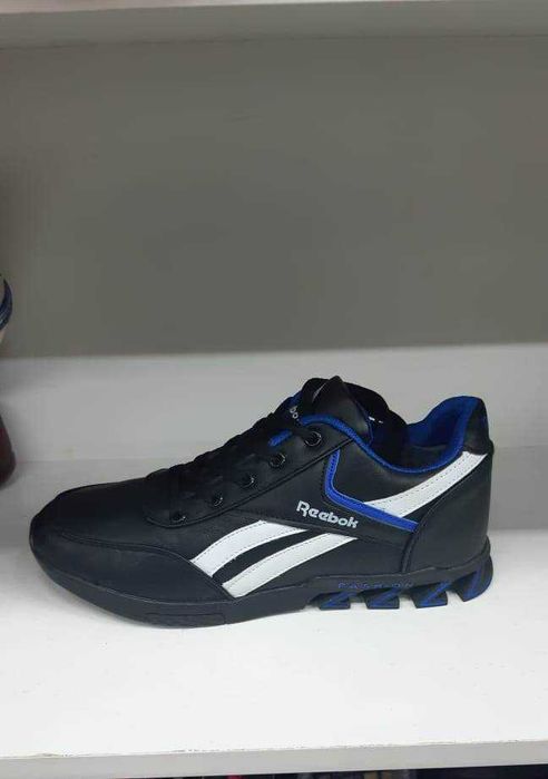 Кроссовки зимние