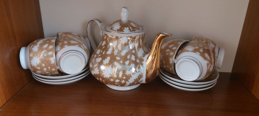 Продам Чайный сервиз