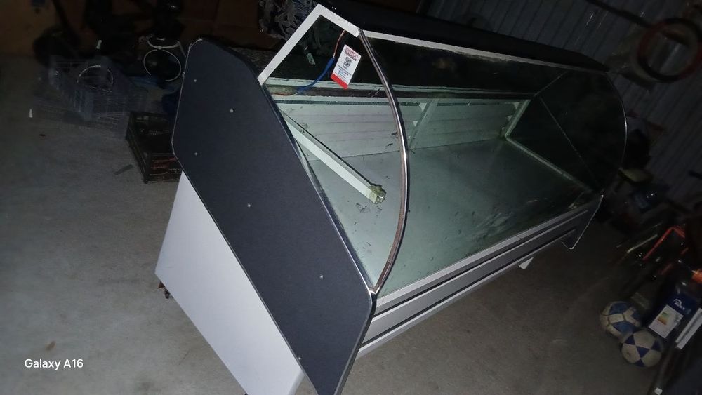 Халадилник витрина сотамиз