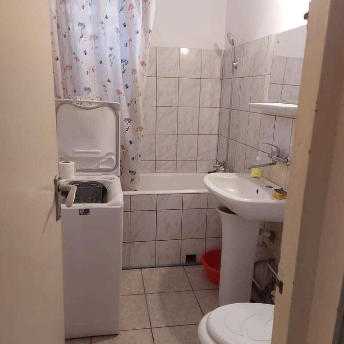 Dau in chirie apartament cu 3 camere Tudor