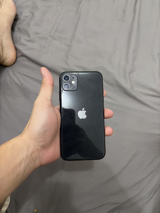 айфон 11 срочно продам