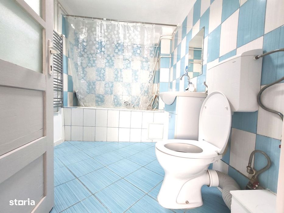 Spatiu comercial, Central-Pitesti, 50 mp