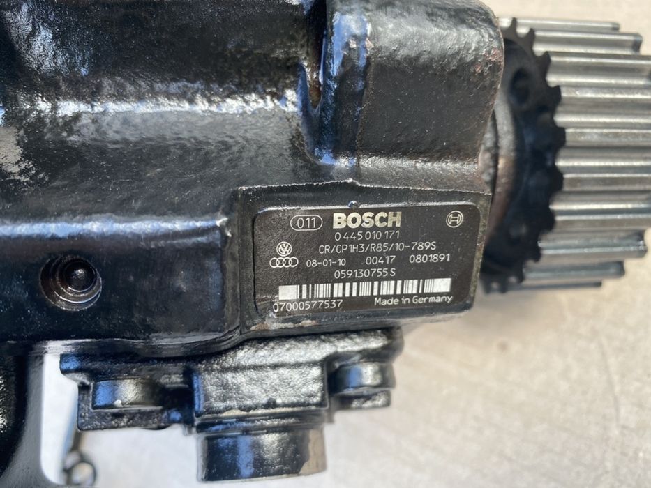 Kit injectie / Injectoare / Pompa Audi A4 A6 A8 Q7 / VW Touareg 3.0