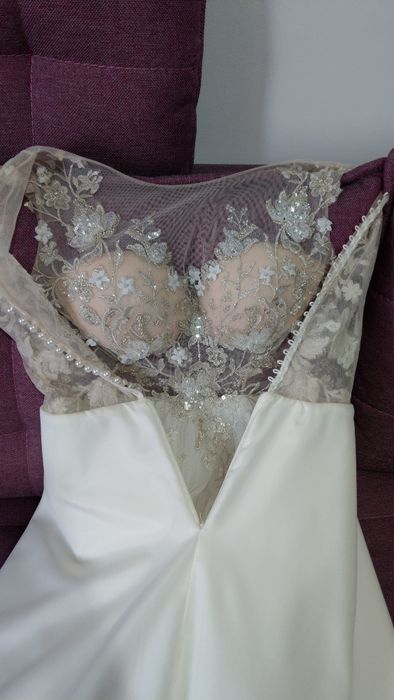 Rochie de mireasa (nefolosita)
