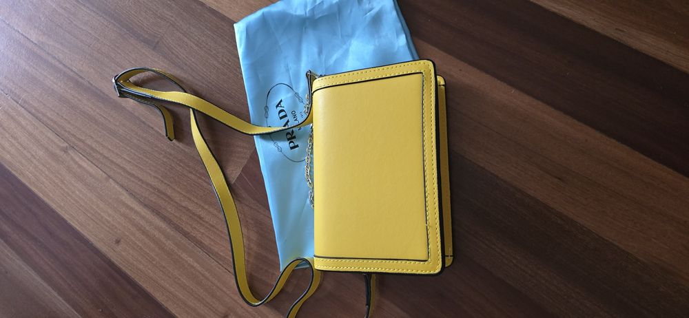 Prada geanta piele, galbena