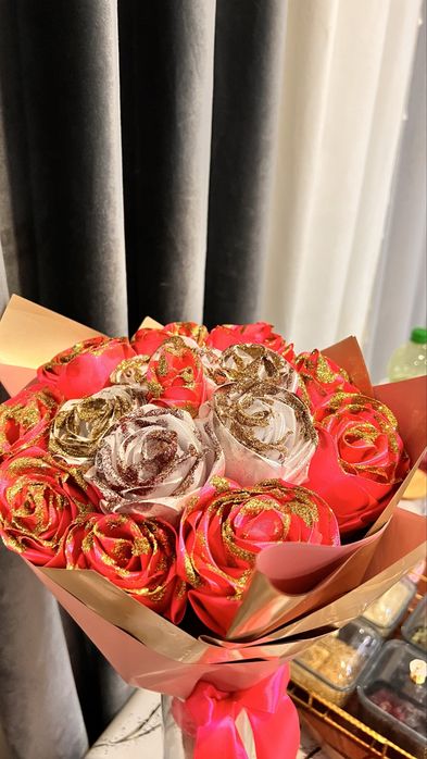 Делаю розы с атласной ленты