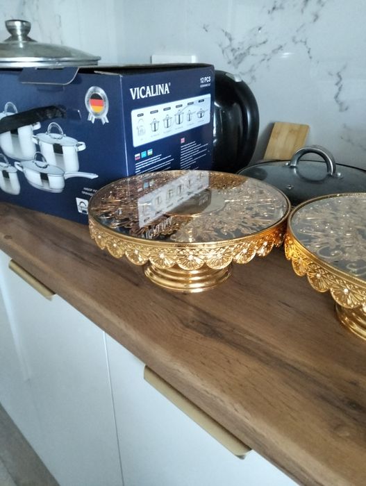 Тортницы , манежницы