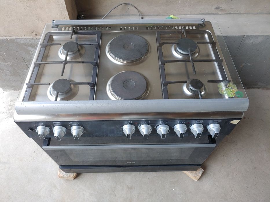 Artel gaz plita.