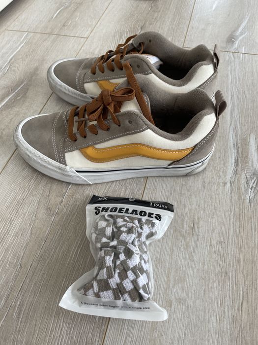 Кросовки Vans оригинал с дополниткльными шнурками