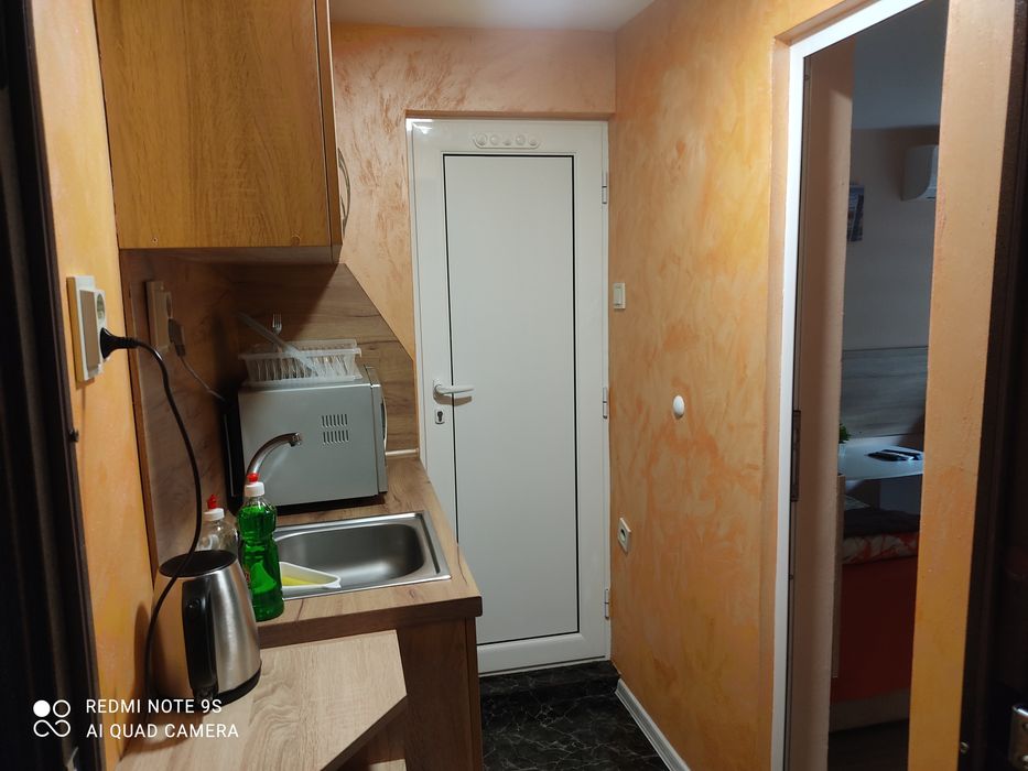 Студио за нощувки в гр. Бургас в жк. Възраждане