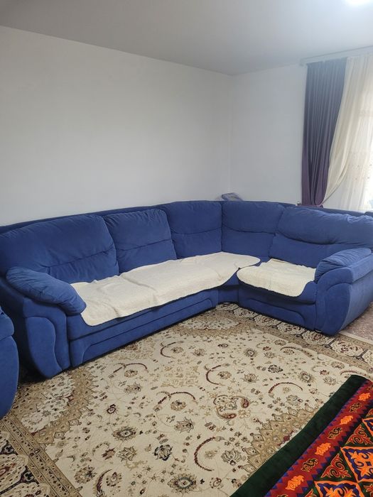 Продам диван угловой