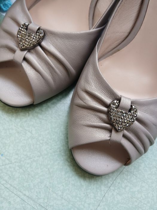 Елегантни обувки Fabiano 36