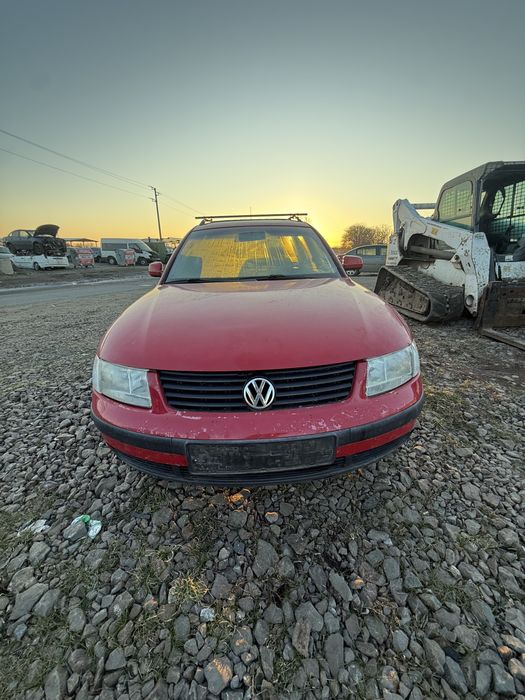 Фолксваген Пасат Б5 1.6 100 кс 1999г на части