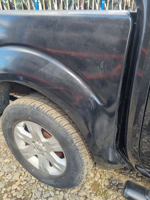 Bena Nissan Navara D40 2006 - 2010 Black Metallic GN0 (1634) Garantie