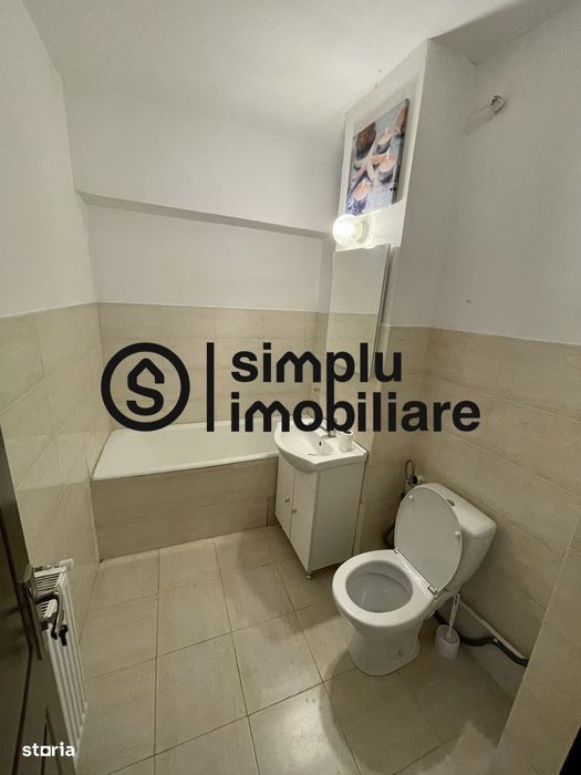 3 camere decomandate, Piata Centrala.
