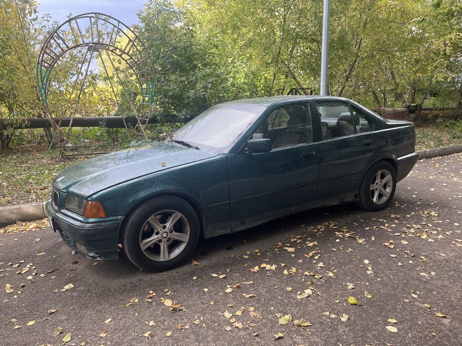 Продам бмв е36..