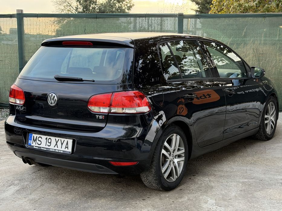 Volkswagen Golf VI