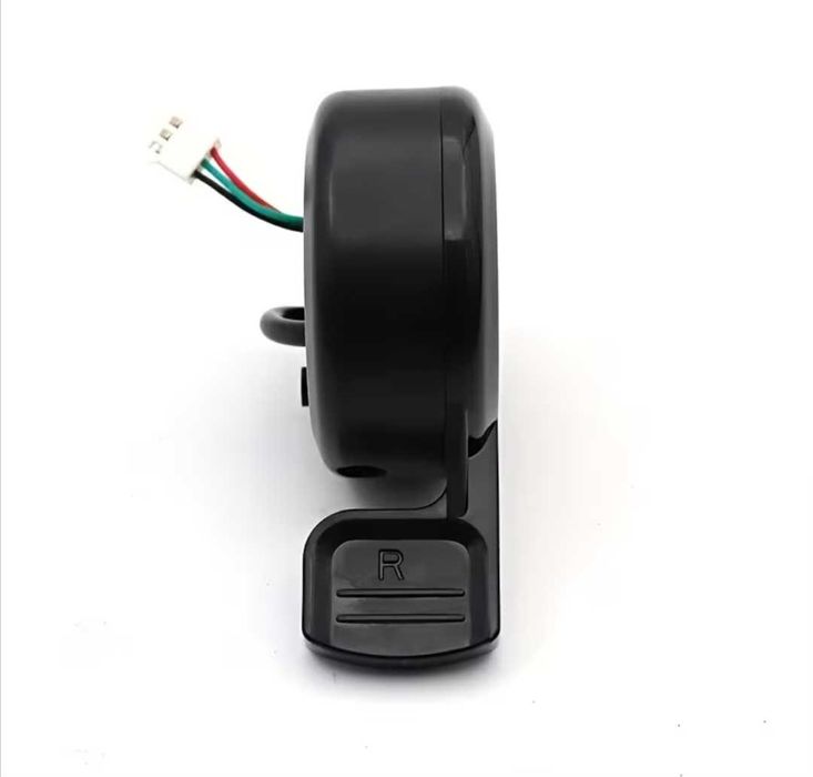 Палец за подаване на газ, ускорител