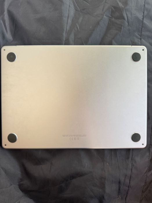 Mac Book 13 air m3