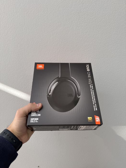 JBl Tour One M2 / Sigilate