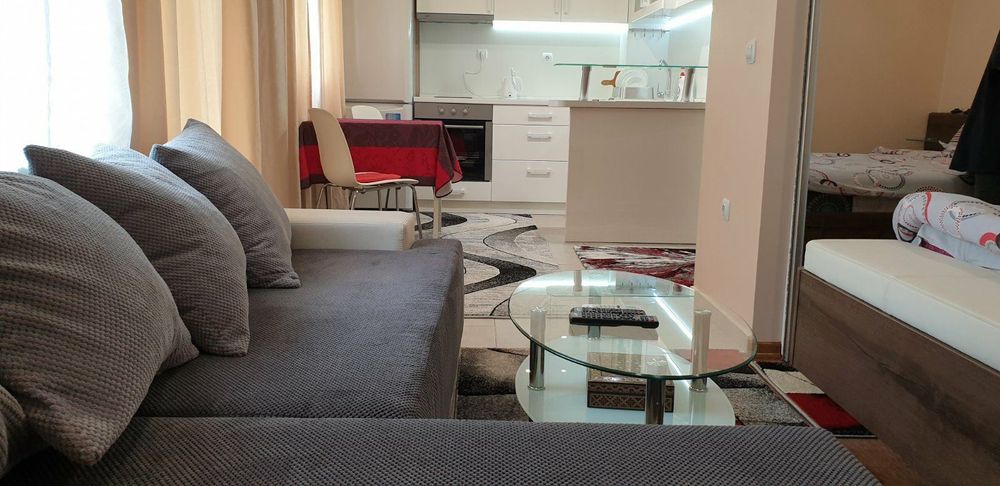 Дава се под наем Едностаен апартамент в София, Борово - 41 кв.м за 346.8 € - Снимка #1