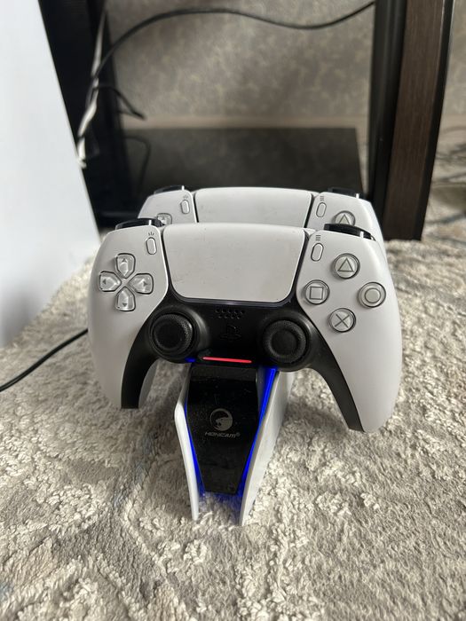 Продам sony Playstation 5 Digital version