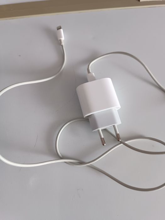 Зарядка оригинал на айфон