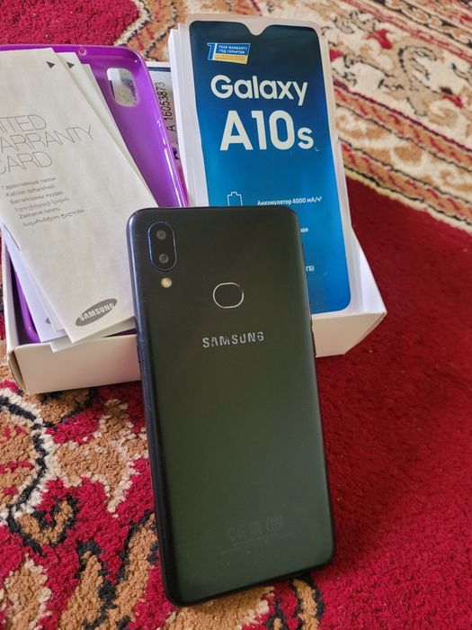 Samsung A10s.       .