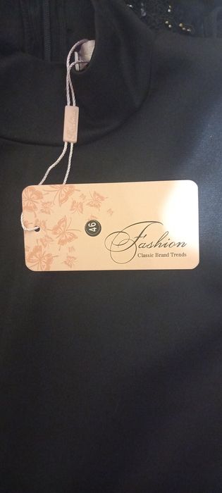 Продам платье новое